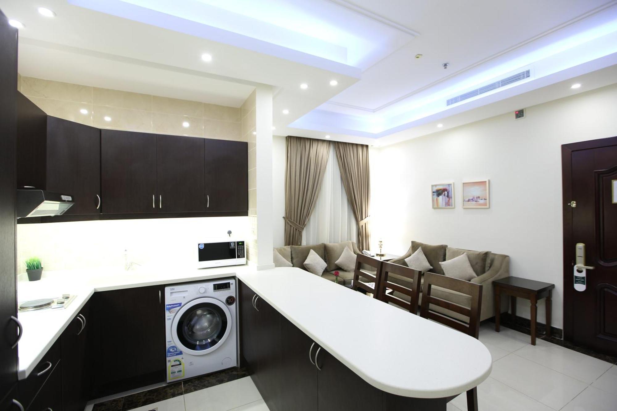 Sun Park Hotel Suites Djedda Buitenkant foto