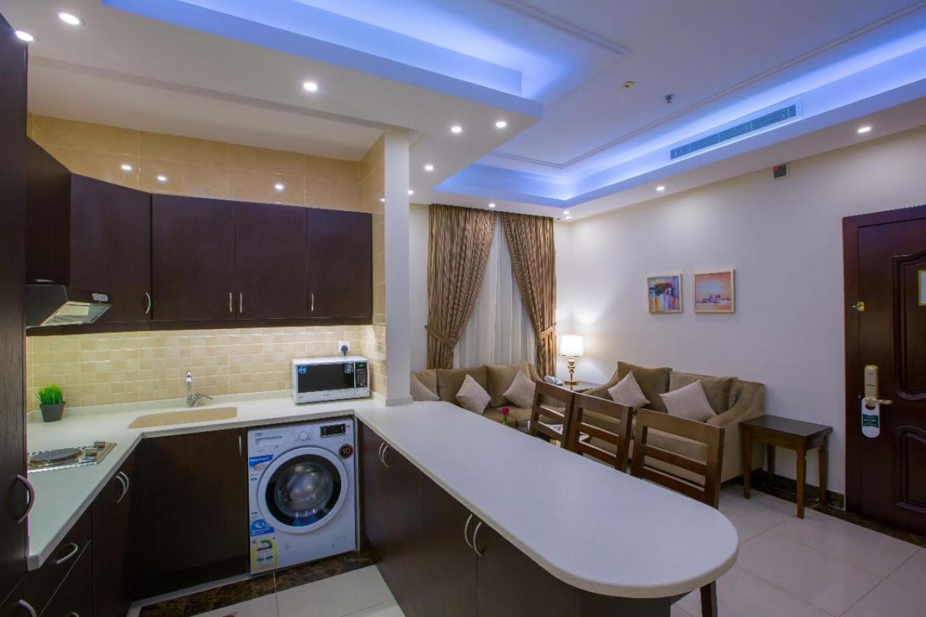 Sun Park Hotel Suites Djedda Buitenkant foto