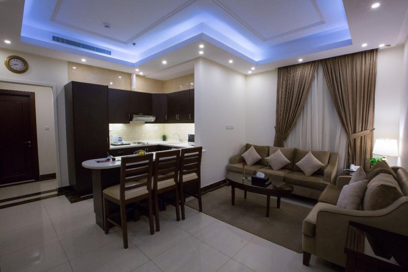 Sun Park Hotel Suites Djedda Buitenkant foto