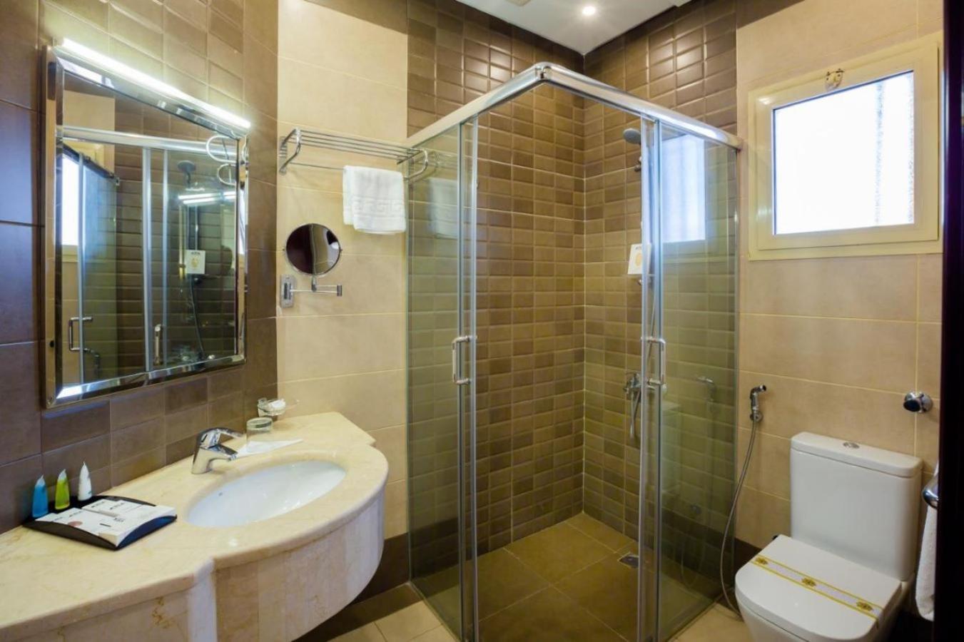 Sun Park Hotel Suites Djedda Buitenkant foto